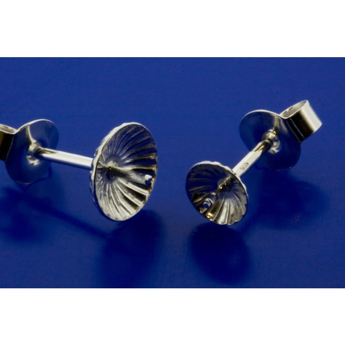 Ohrstecker mit Schüssel gerieft / inkl. Ohrmutter / 925 Silber